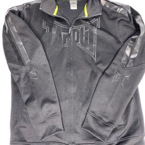 NWOT Men’s “”TAPOUT” Sweater